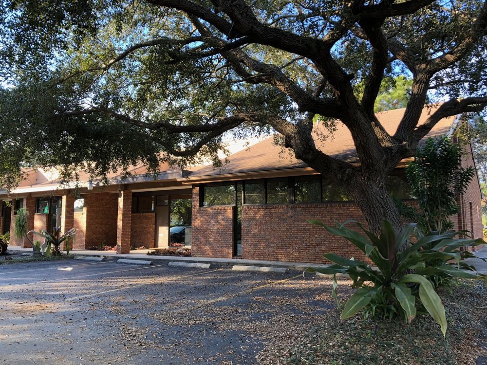 Medical/Professional Office Across from Sarasota Memorial Hospital : 2677 S Tamiami Trail, Sarasota, FL 34239